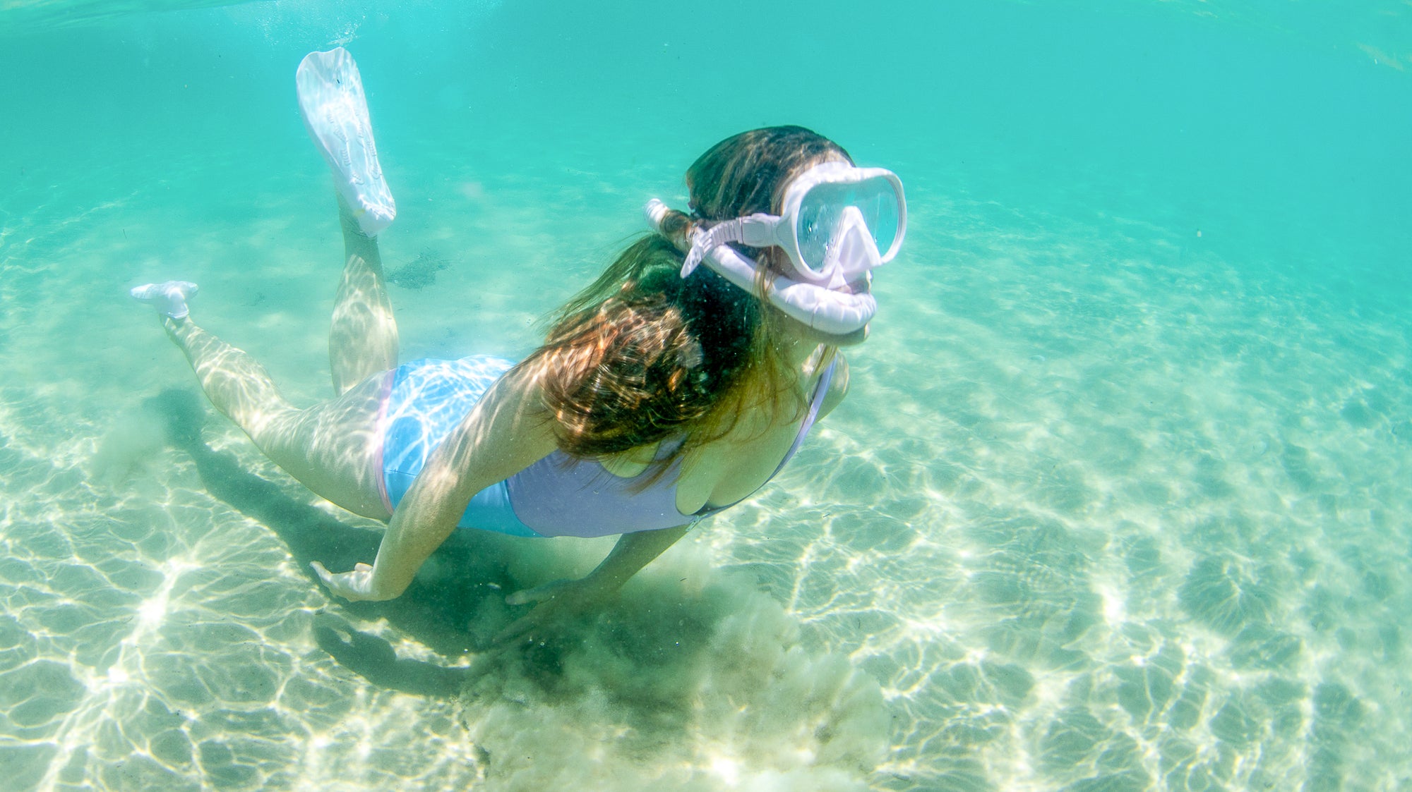 Dive into the ocean with style and comfort using our stylish Snorkel Sets, Matching Fins & Neoprene Mask Strap Covers. Available in mint green, lilac purple, pastel pink & white.